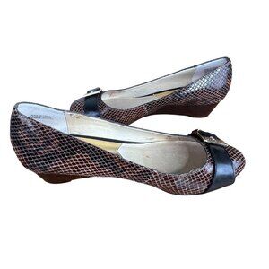 Michael Kors Brown Snakeskin Pattern Leather Flats With Black Buckle Accents 7M